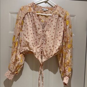 Floral Beige Blouse with Yellow Accents American Eagle size medium